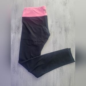 Vintage TNA leggings